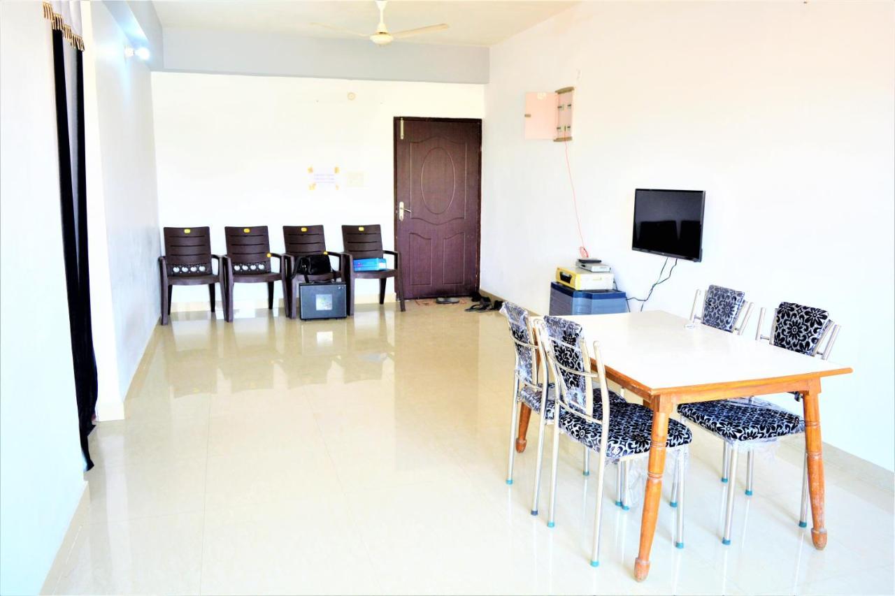 Pretty Garden View Apartment 3Bhk Furnished Flat Near Kashi Vishwanath Temple 瓦拉纳西 外观 照片