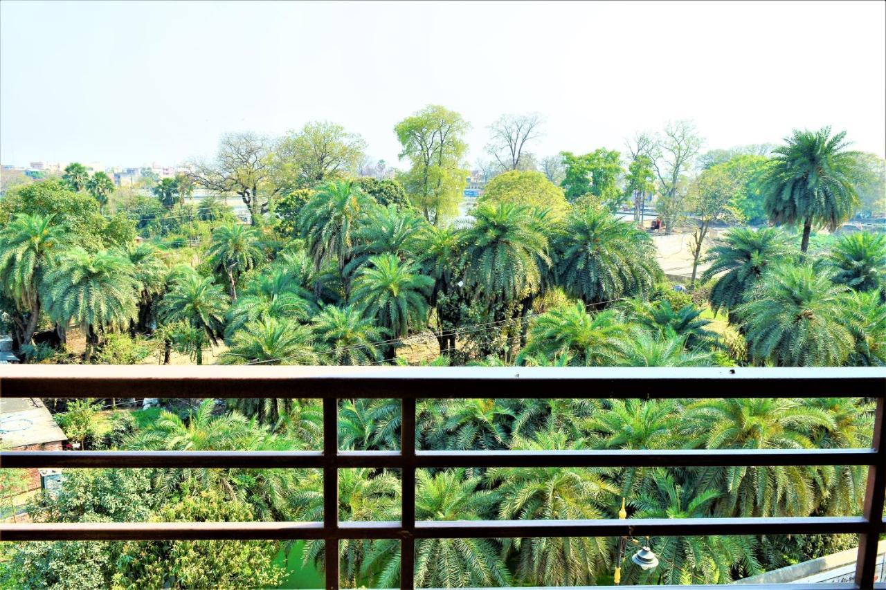 Pretty Garden View Apartment 3Bhk Furnished Flat Near Kashi Vishwanath Temple 瓦拉纳西 外观 照片